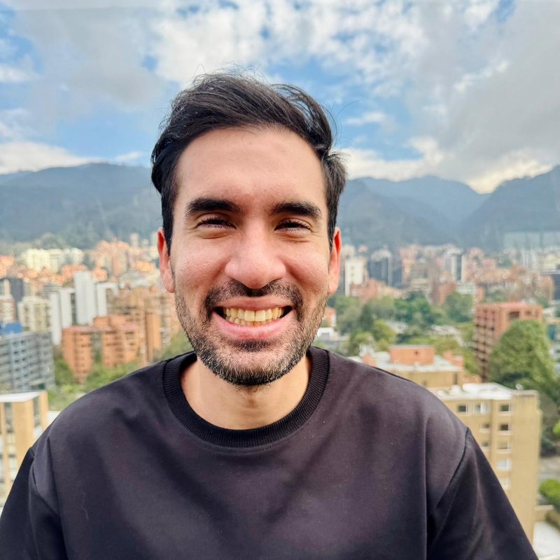 Oscar Arellano, Co-Founder & CTO of 10-4 AI
